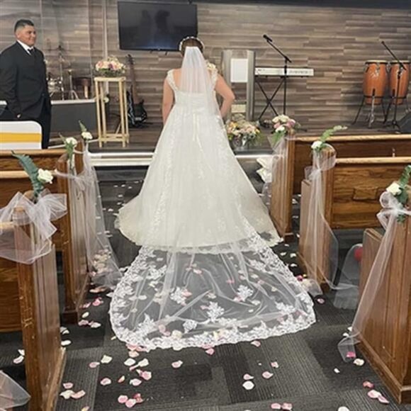 Women's Applique Bride Wedding Veil Long Chapel Length 1 Tier Bridal Veil Hair - Picture 5 of 7